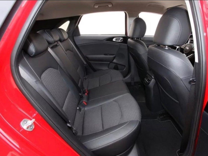 Киа СИД 2008 салон сзади