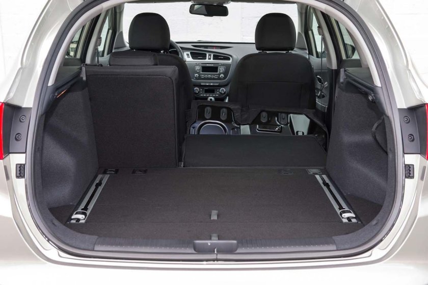 Киа2 СИД св багажник