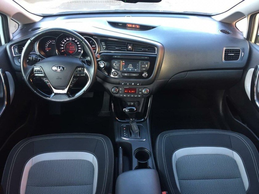 Салон кия СИД 2016