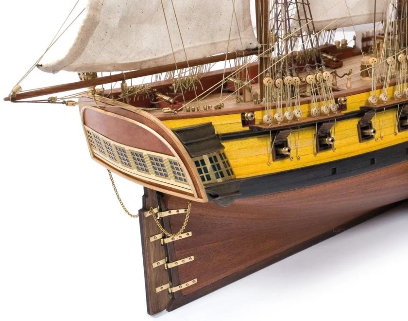 Golden hind масштаб 1:85 OCCRE