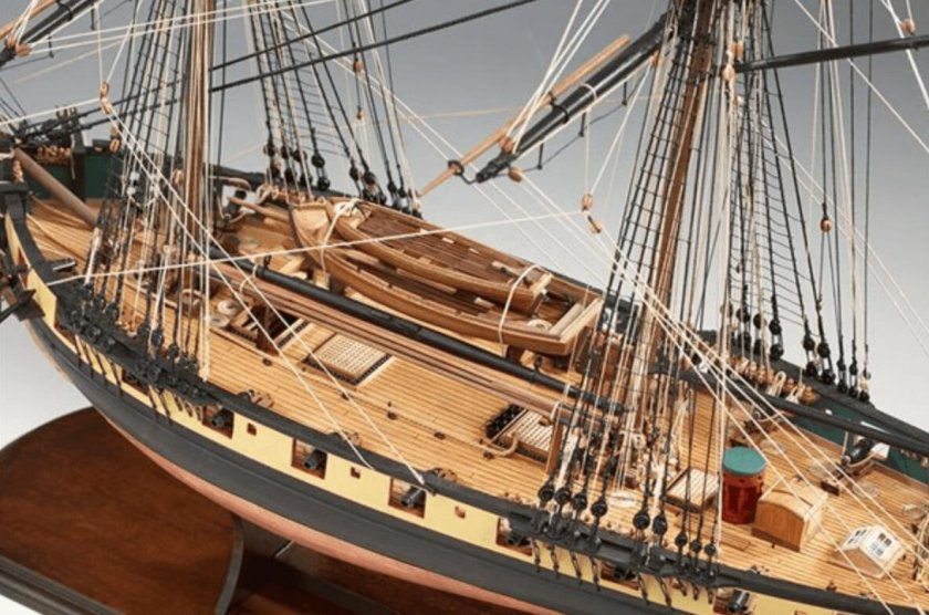 Модель корабля Amati Меркурий