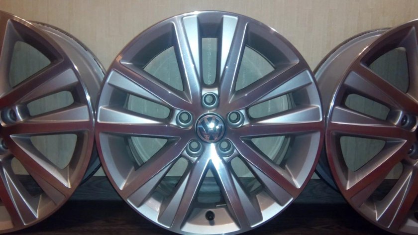 Volkswagen Polo литые диски r15