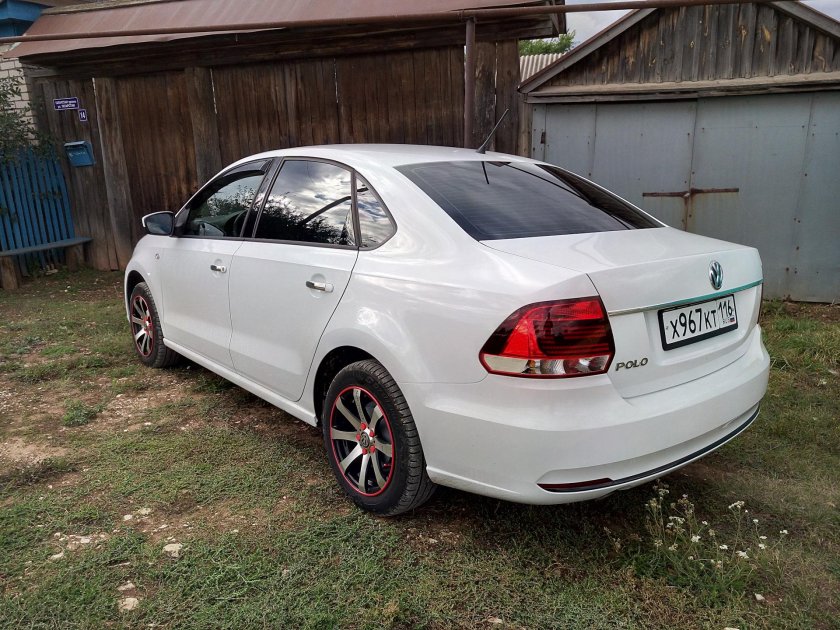 Поло на штампованных дисках