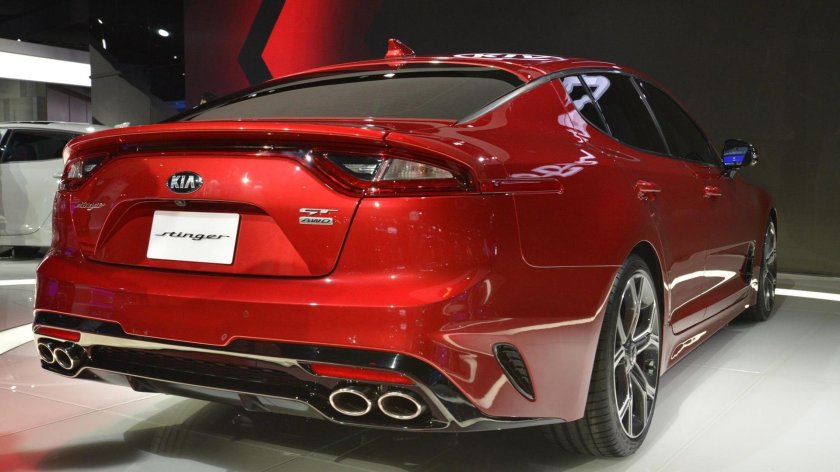 Киа Стингер 2017
