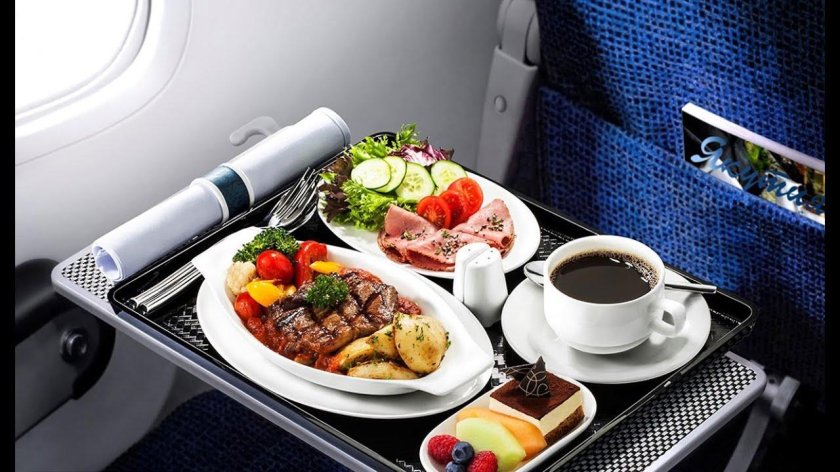 Завтрак в самолете