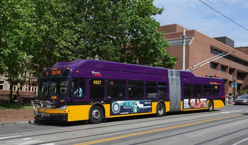 Троллейбус New Flyer xt60