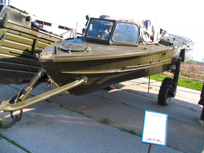 БМК-130 буксирно-моторный катер