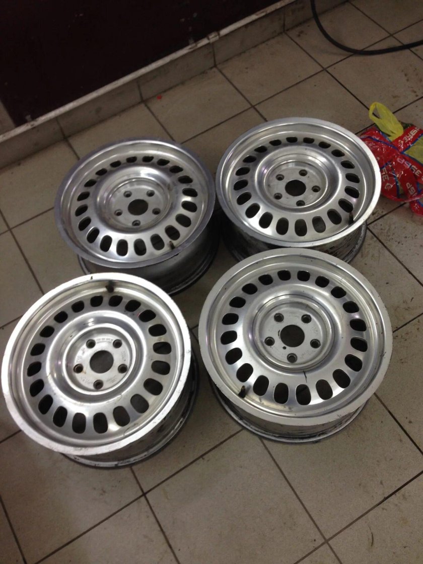 Кованые диски Ауди r16