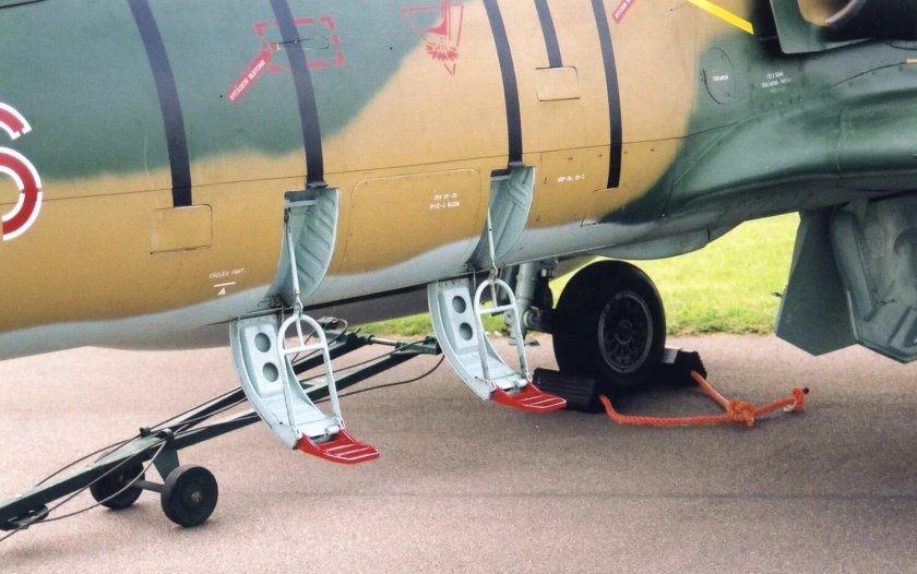 Шасси самолёта л39