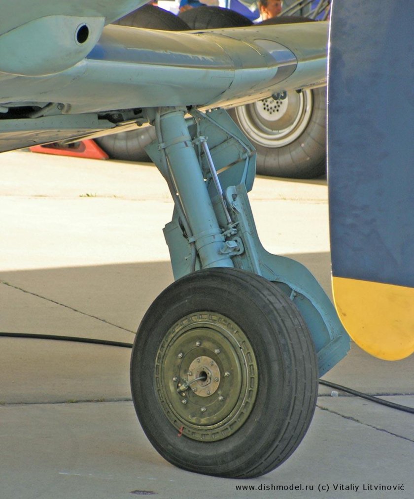 Миг-3 стойка шасси