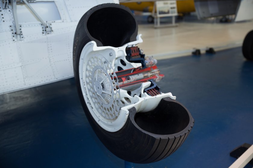 TSR-2 самолет