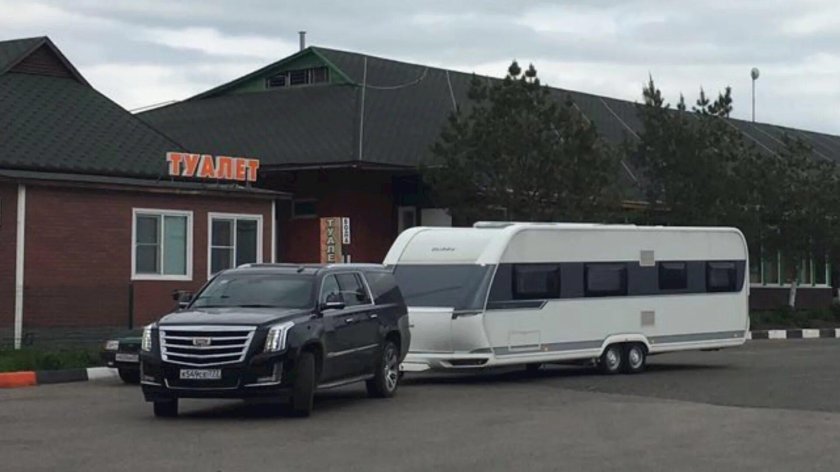 Автодом Кадиллак Эскалейд