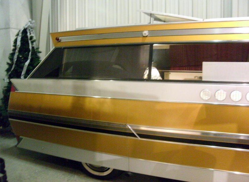 Oldsmobile Starstreak Motorhome 1971