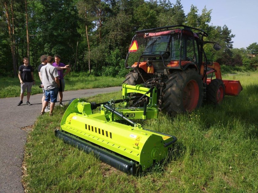 Косилка смещаемая Niubo Jolly-e tje 200