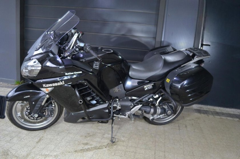 Кавасаки 1400 GTR