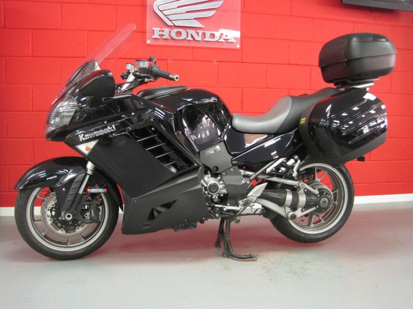 Кавасаки ГТР 1400