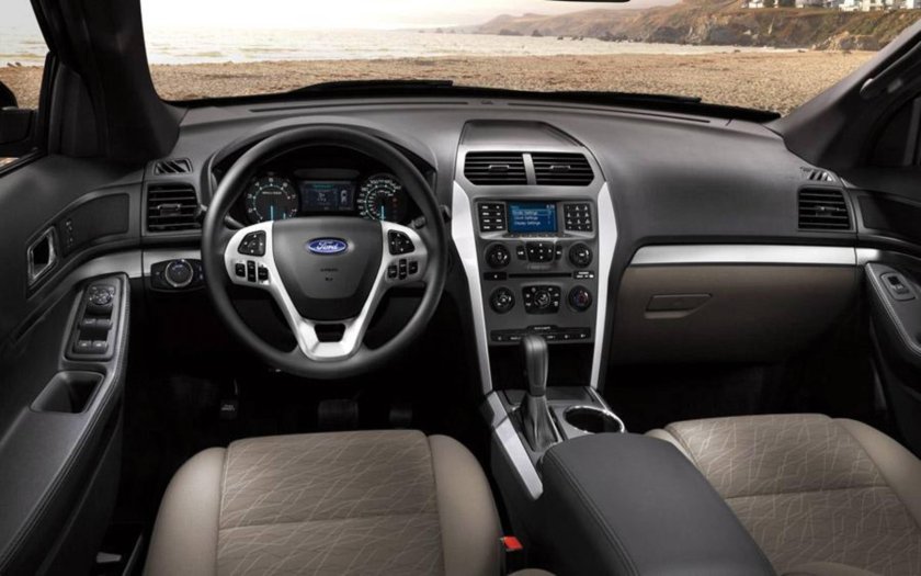 Ford Explorer 2014 салон