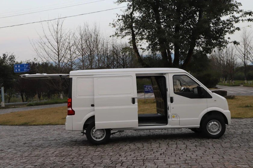 Dongfeng ec35 / DFSK