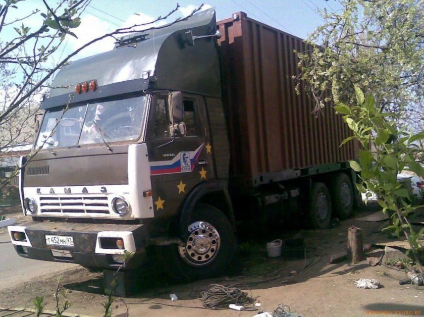 КАМАЗ 5320 контейнеровоз