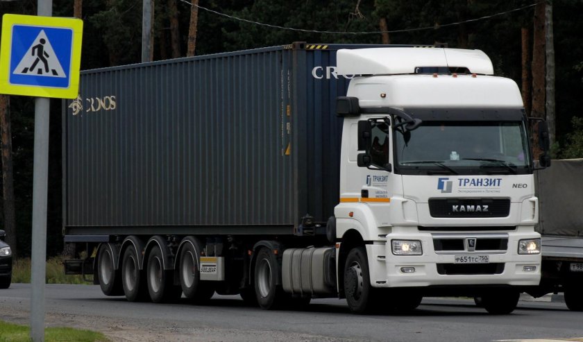 КАМАЗ 5490 контейнеровоз