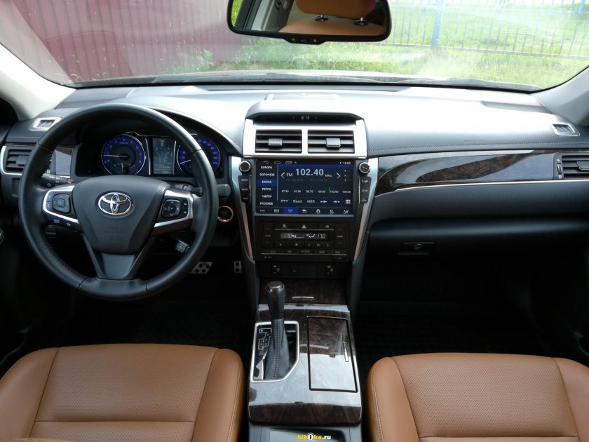 Toyota Camry 2017 салон