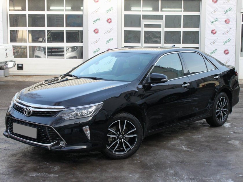 Камри 55 эксклюзив черный