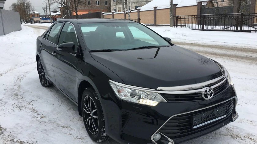 Toyota Camry 2016 черная