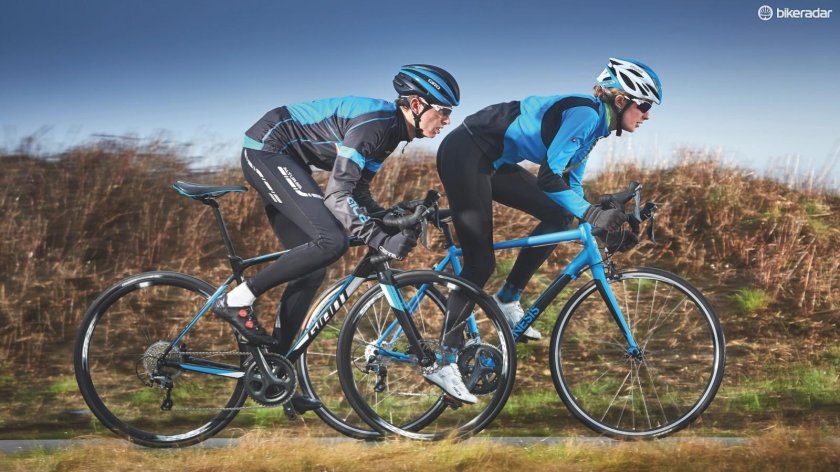 Шоссейный велосипедист