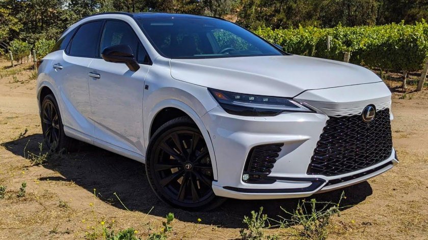 Lexus RX 2023