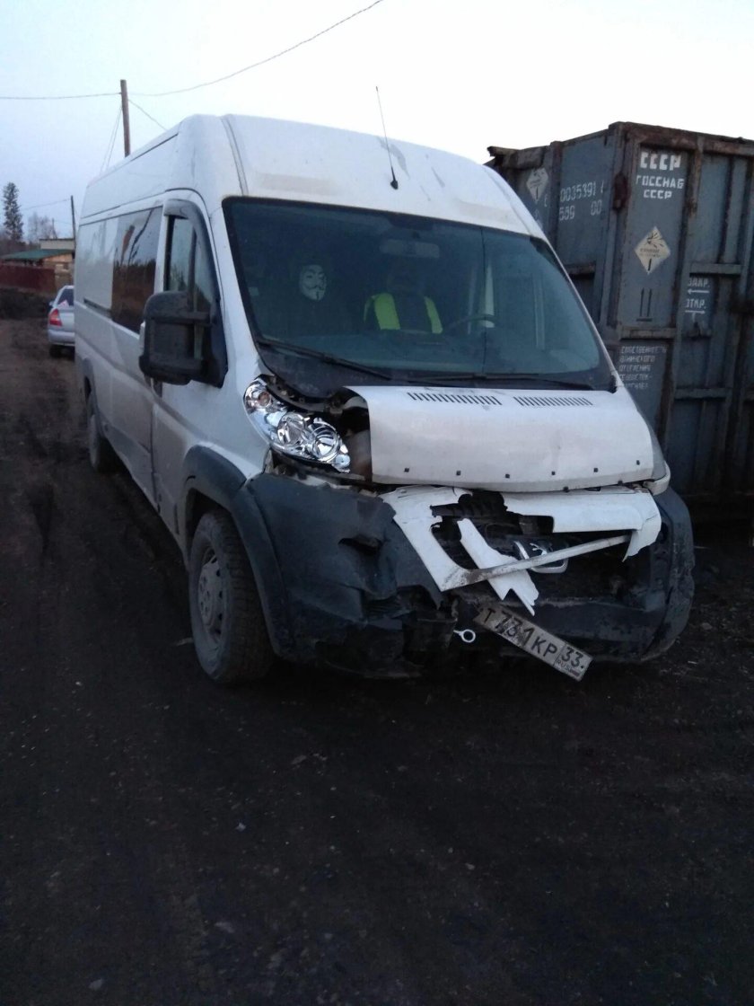 Битый Пежо боксер 3