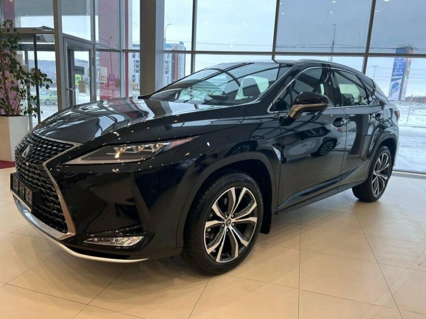 Лексус новый 2022