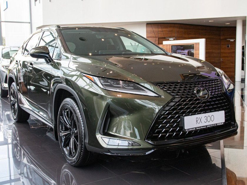Lexus RX 2021