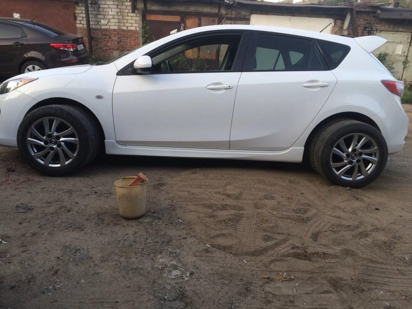 Mazda 3 BL r16