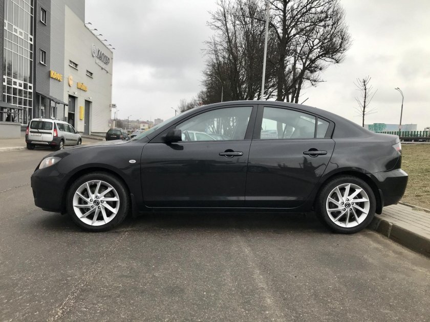 Mazda 3 BK r17