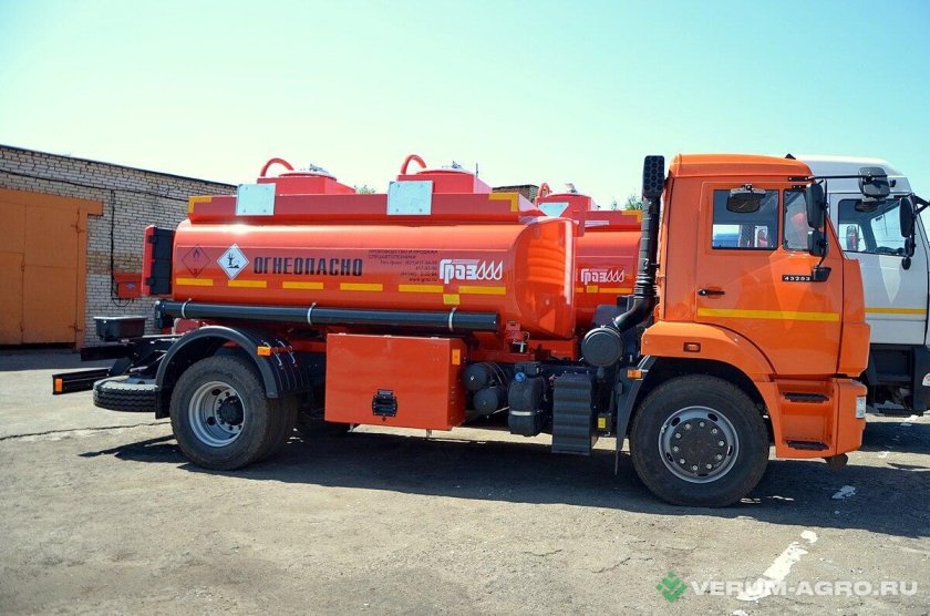 КАМАЗ 43253 топливозаправщик