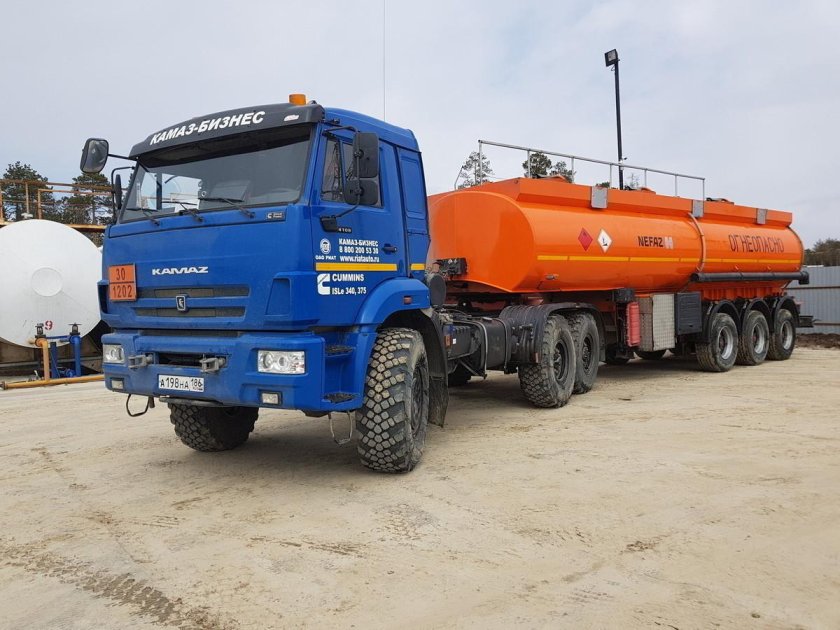 КАМАЗ 43114 бензовоз