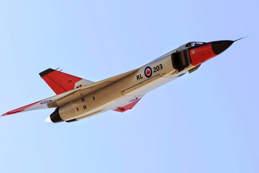 Avro CF-105 «arrow»