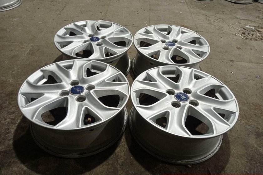 BMW 214 стиль r20