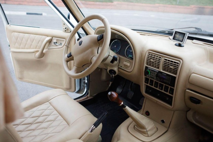 ГАЗ 3110 салон