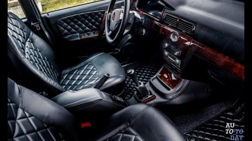 ГАЗ 31105 Волга салон