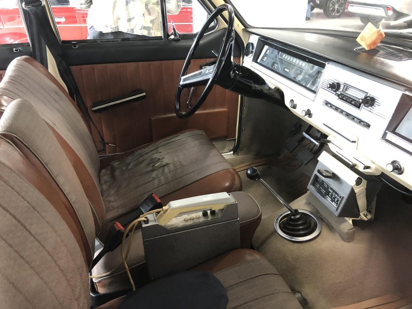 ГАЗ 24 такси салон