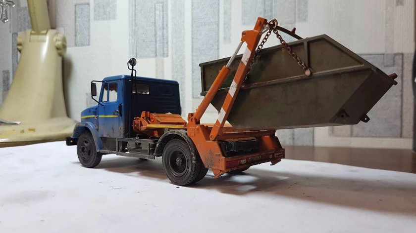 ЗИЛ мусоровоз бункеровоз