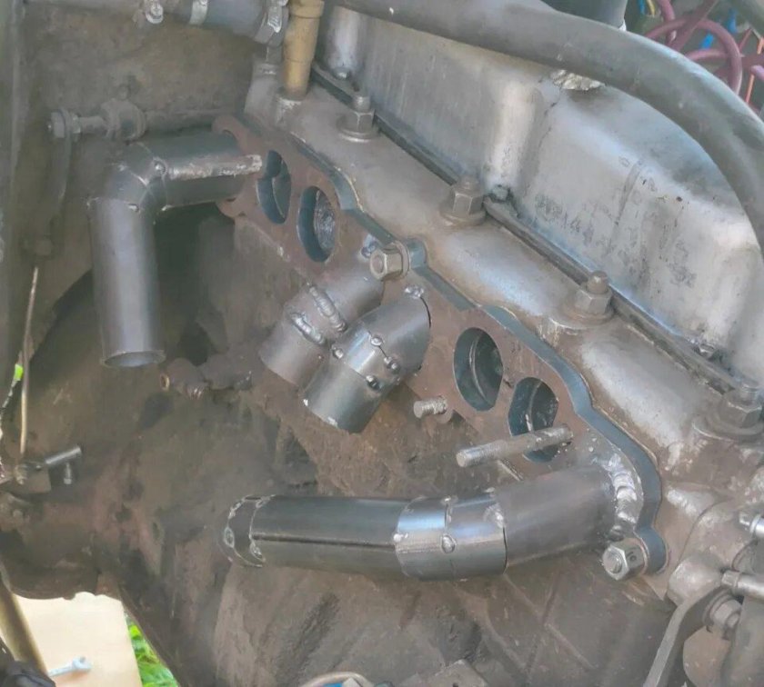 Сечет из под выпускного коллектора УАЗ 469