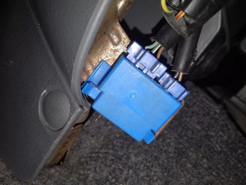 Диагностический разъем Honda CRV rd1