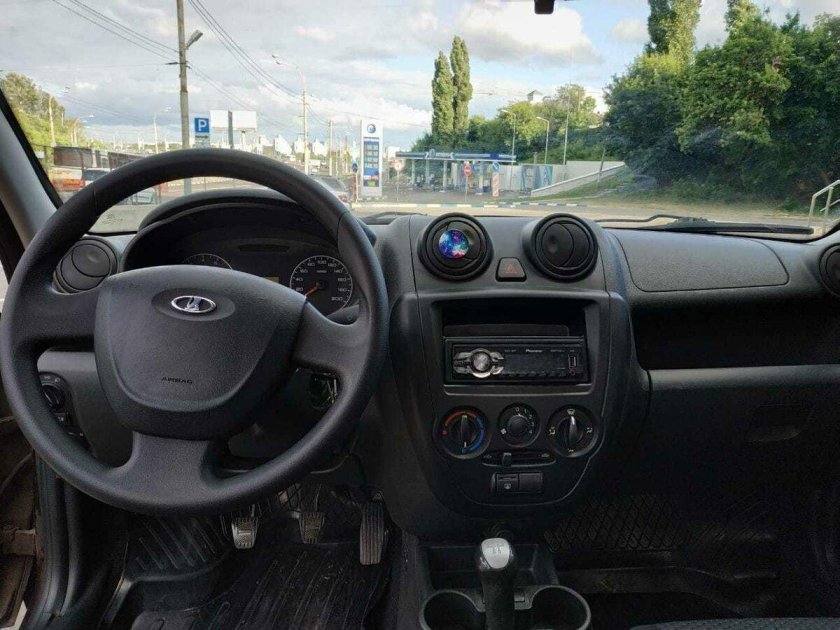 Лада Гранта стандарт 2012