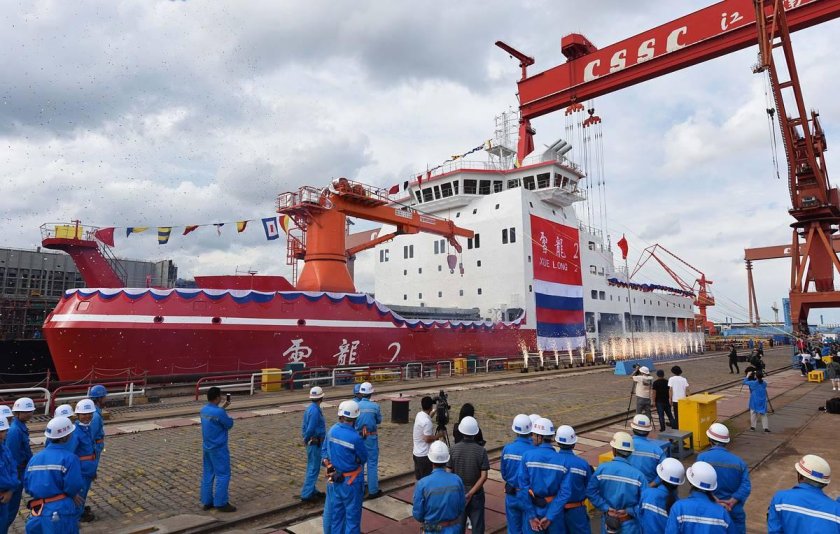 Китайский ледокол снежный дракон