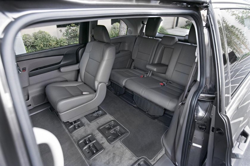 Honda Odyssey 2015 салон