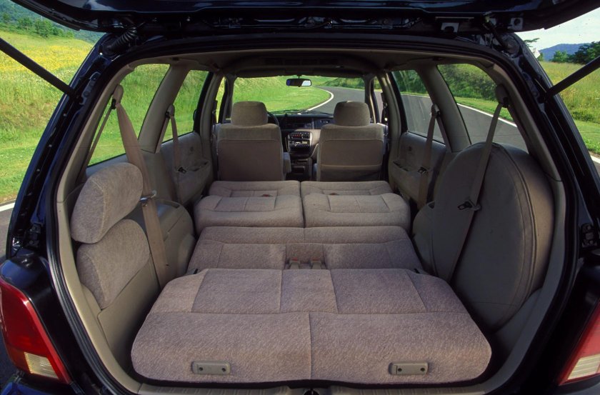 Хонда Одиссей 2000 салон сзади