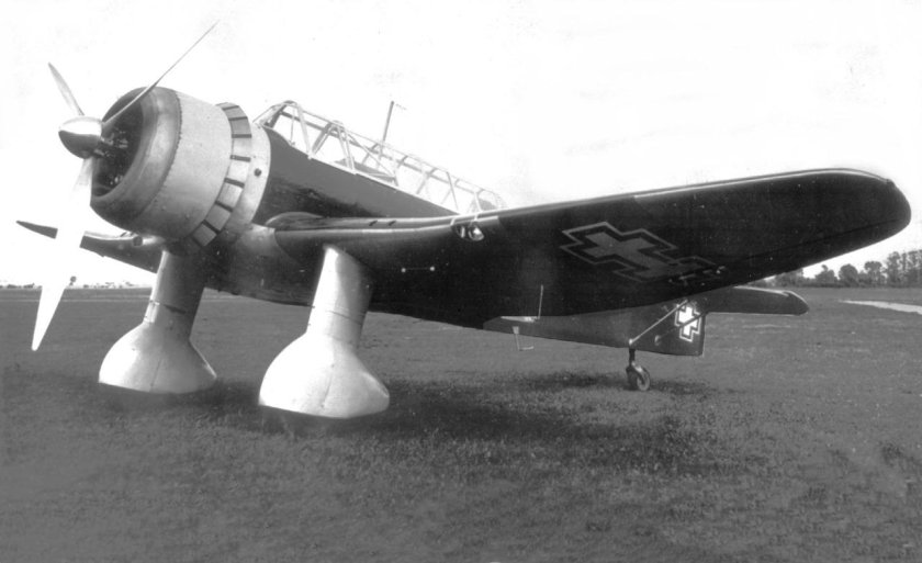 Самолёт Anbo 8