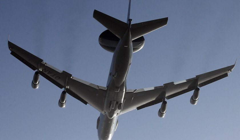 Натовский самолет разведчик